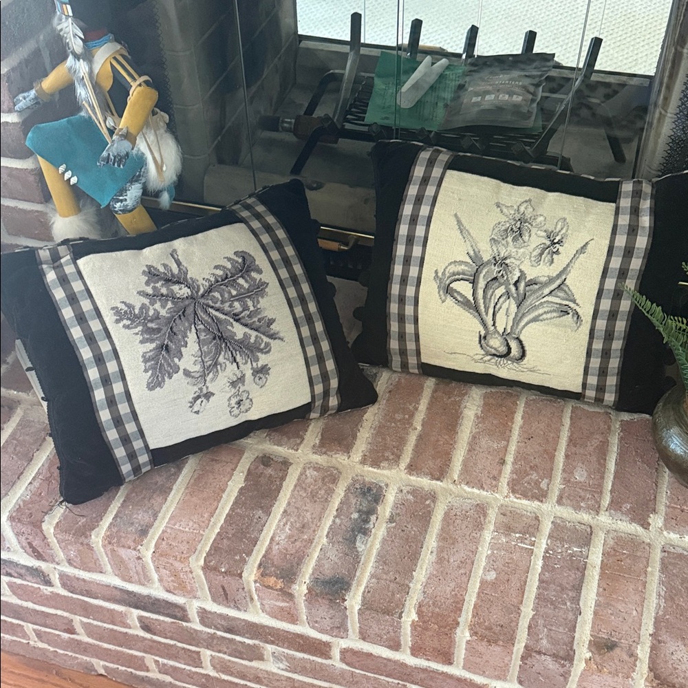 Decorative Botanical Throw Pillow - Black and Cream